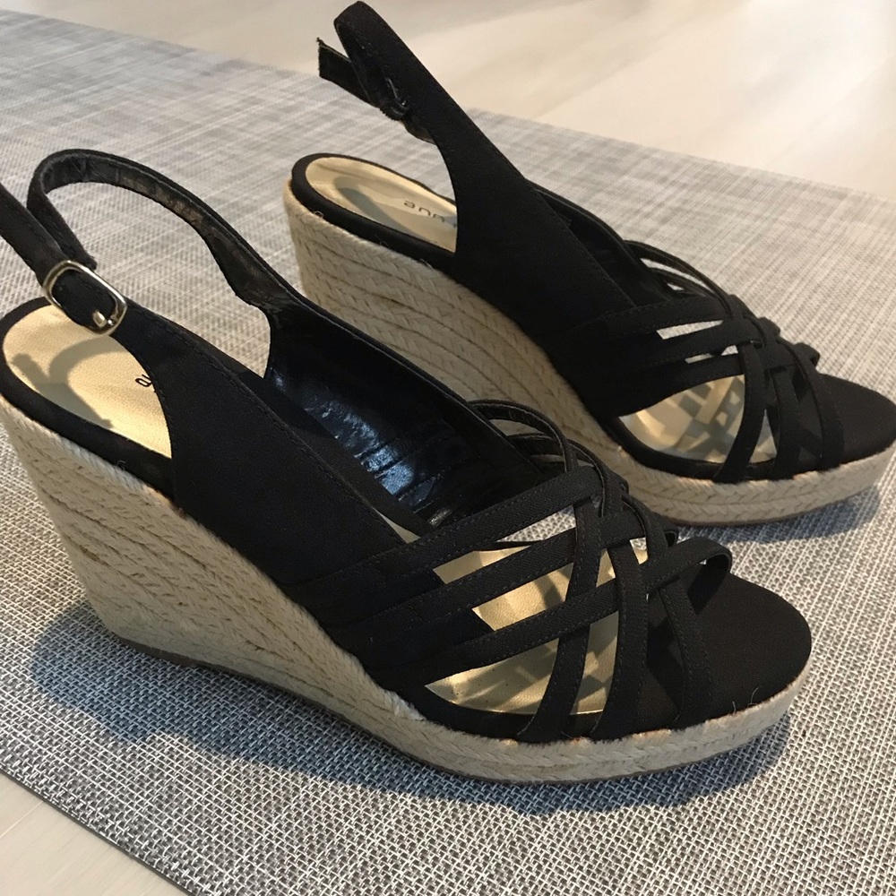 Black and Tan Espadrille Wedges Sandals - Size 9